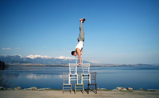 Kalistenika, Street Workout, Spartan, Parkour s Crossback, čo potrebujete vedieť o tréningu s vlastnou váhou…