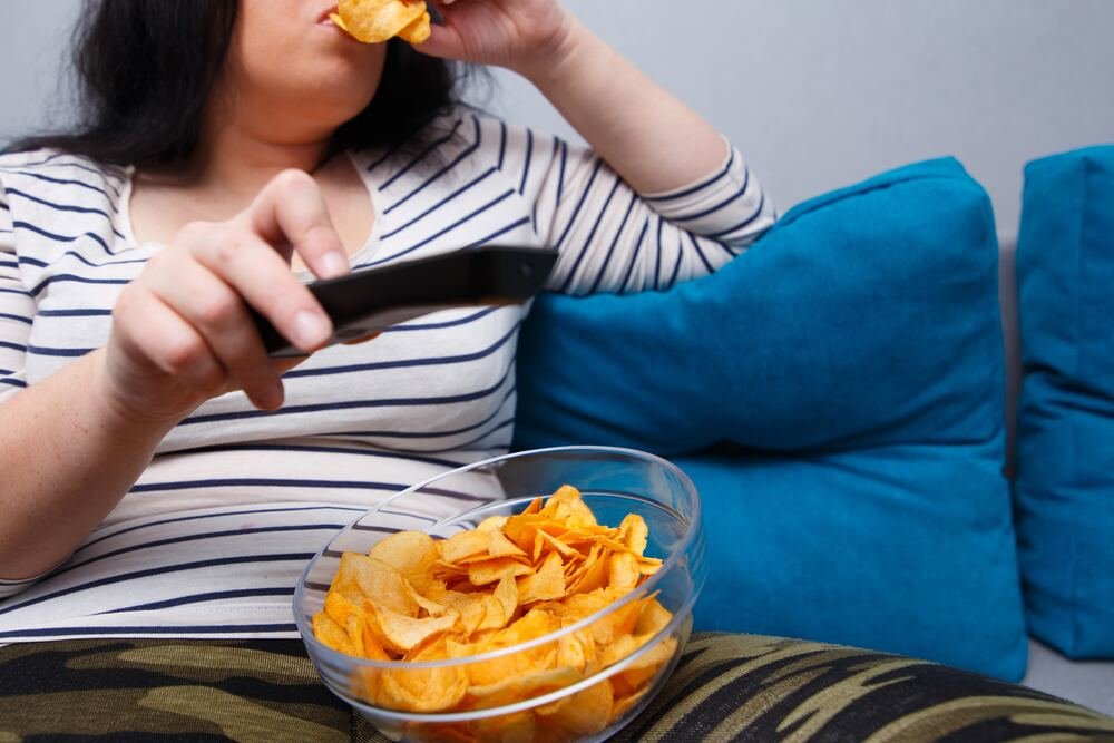 Obezita se neobjeví ze dne na den: vyhněte se 4 zvykům, které k ní vedou